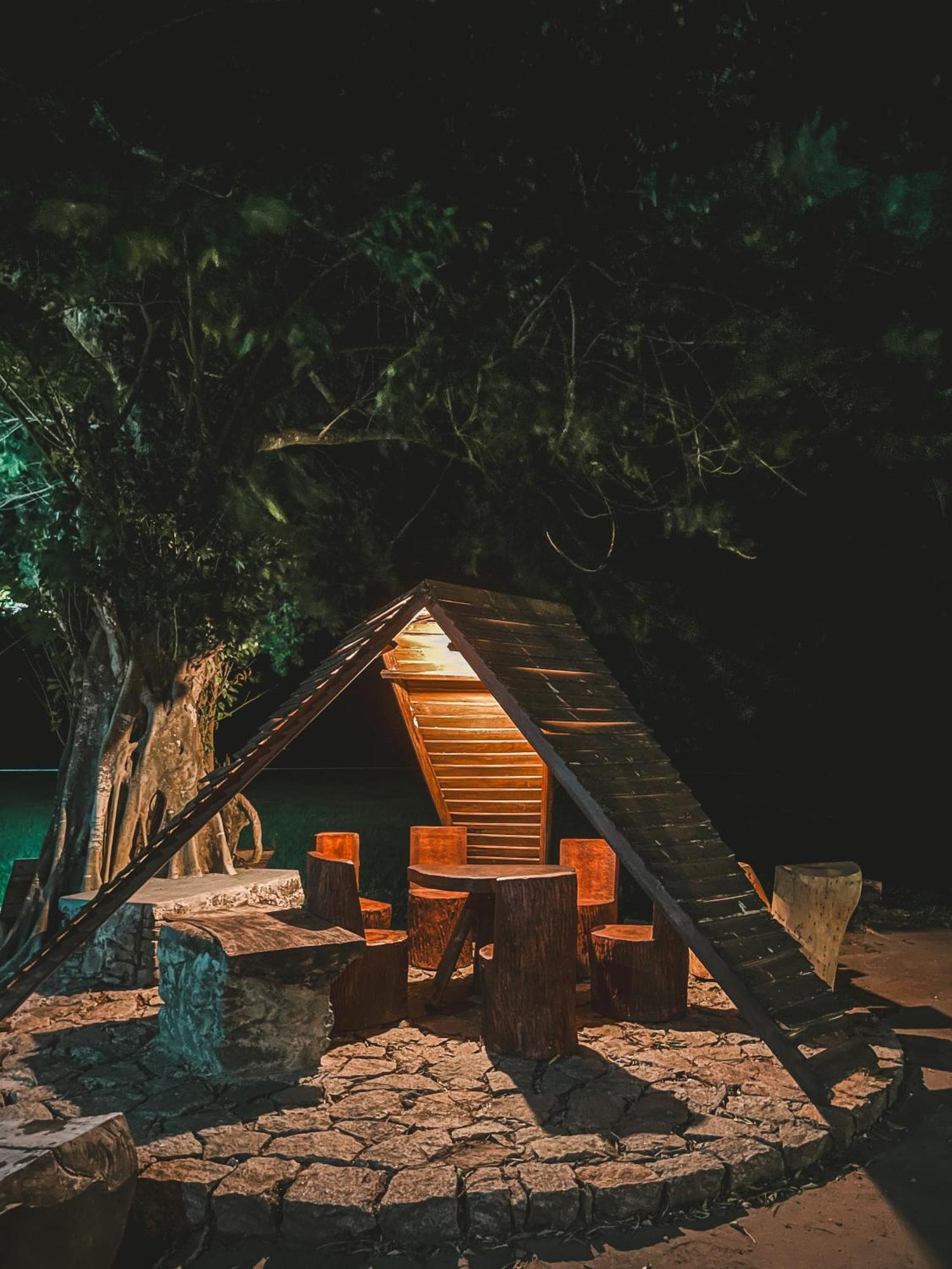 Wilpattu Tree House Bed & Breakfast Nochchiyagama Exterior photo